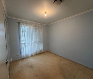 Perfect Location! - Photo 2