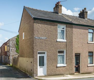2 bedroom end of terrace house to rent - Photo 4
