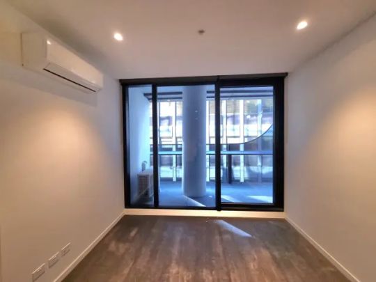 1Bedrooms, 1Bathrooms - Photo 1