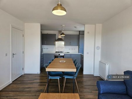 2 bedroom flat to rent - Photo 4