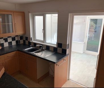 house to rent Bembridge, Netley Abbey, Southampton, Hampshire, SO31 - Photo 4