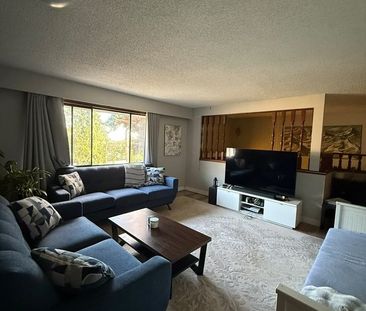 2205 Ninth Avenue apartment — New Westminster, BC (3-Bedroom) - 3 Bedroom - Photo 3