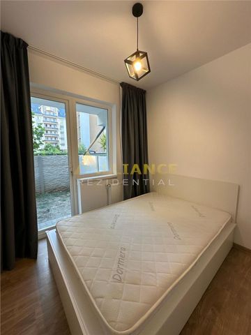 Chirie 450€/luna Garsoniera cu Gradina - 10 minute Metr... - Fotografie 3