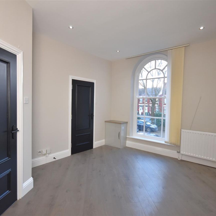 Park Road North, Birkenhead - Photo 1