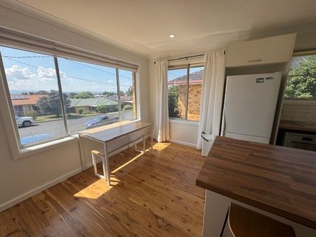 Tamworth Furnished Accommodation - Hillvue - Photo 3