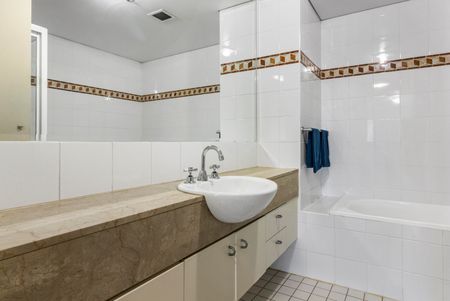 810/2 Quay Street, Haymarket NSW 2000 - Apartment For Rent | Domain - Photo 5