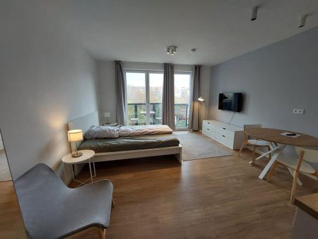 Studio Apartment with fitted kitchen in Revaler Street - Photo 3