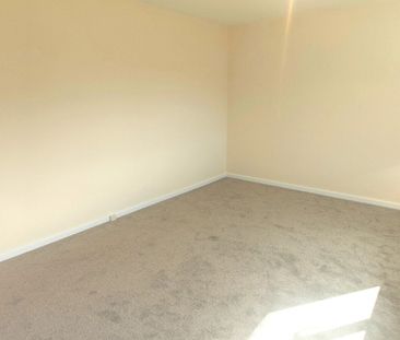 Maltward Avenue - Photo 2