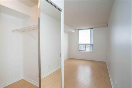 For Lease - 135 Hillcrest Avenue Unit# 906, Mississauga, Ontario - Photo 4