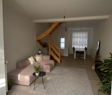 Gerenoveerde rijwoning in het centrum van Veurne - Foto 2