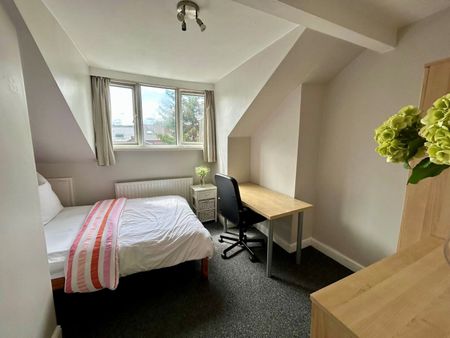 4 bedroom house share to rent - Photo 2