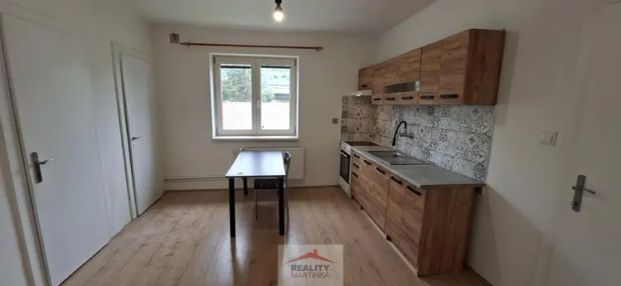 Pronájem bytu 2+1 Valašské Meziříčí, ul. Zámecká - Photo 1