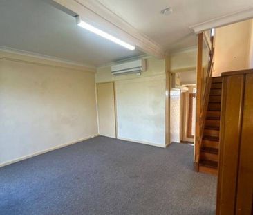 Spacious Unit - Near Holy Trinity School - Photo 1