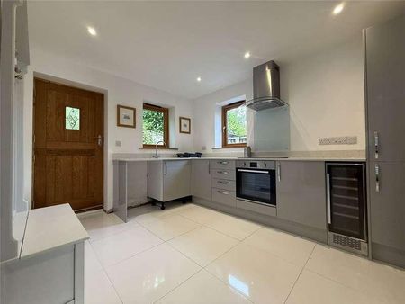 Hollacombe, Crediton, Devon, EX17 - Photo 4