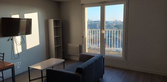 Location Appartement 2 pièces 29m² LAVAL 53000 - Photo 2