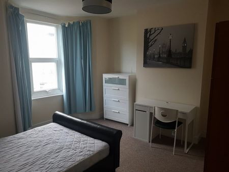 Richmond Road - Photo 2