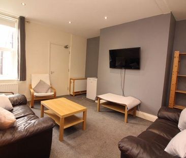 5 bedroom maisonette to rent - Photo 2