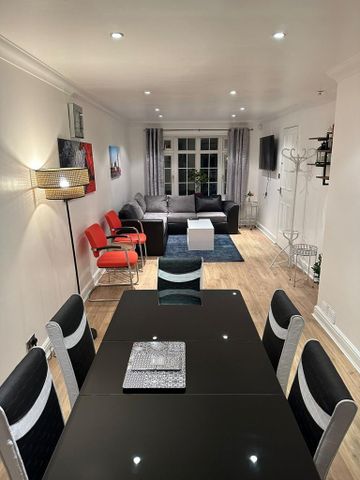 3 bedroom semi-detached house to rent - Photo 2