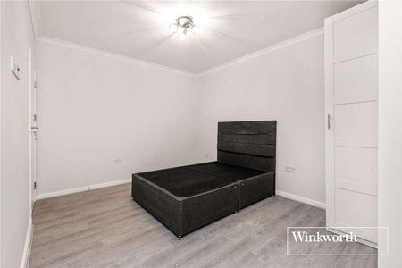 Ballards Lane, London, N3 - Photo 4