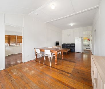 20 Croydon Street, TOOWONG - Photo 4
