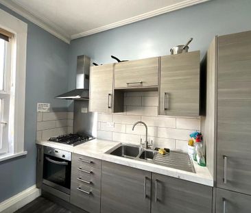 1 bedroom in a house share to rent - Photo 6