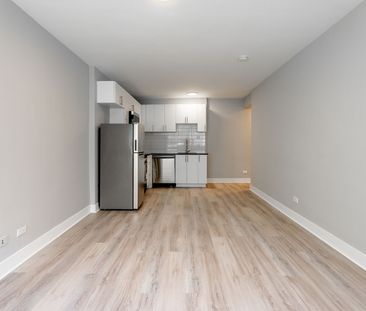 5765 Cote-St-Luc Road, Montréal, QC - Photo 5