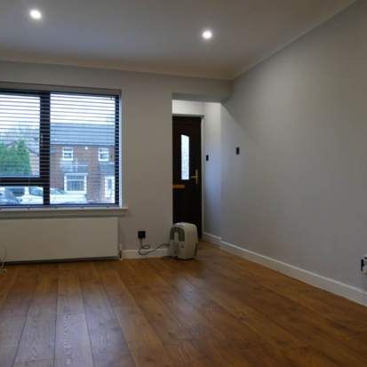 2 bedroom property to rent in Irvine - Photo 1