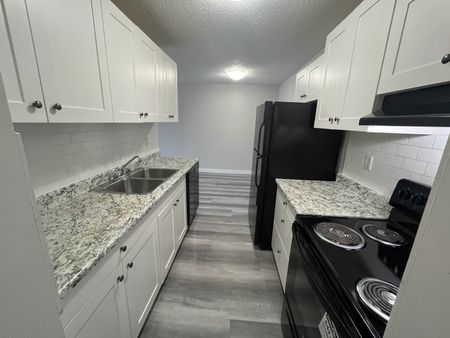 Palisades Manor - Photo 5