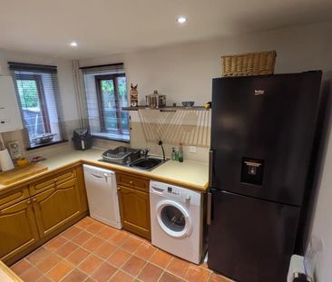3 bedroom detached house to rent - Photo 3