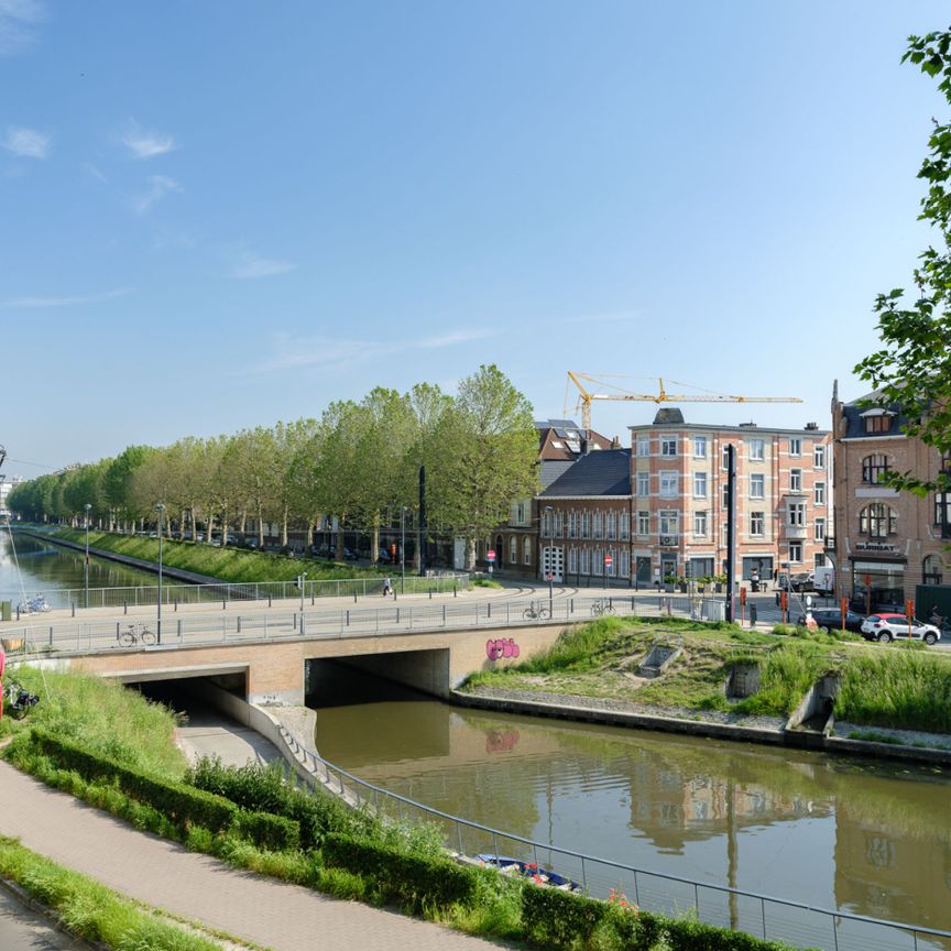 Lichtrijk appartement met frontaal waterzicht - Foto 1