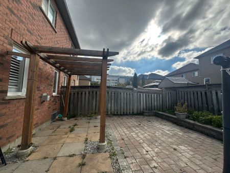 For Lease - 48 Coachwhip Road, Brampton, Ontario - Photo 3