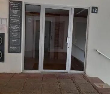 Appartement à louer 2 pièces 46.8m² - Photo 3