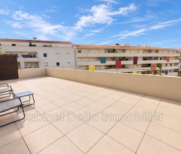 Location Appartement 2 pièces 44m² LA SEYNE SUR MER 83500 - Photo 3