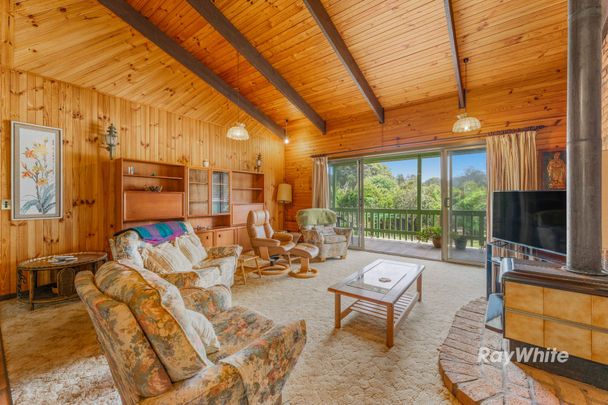 3 Bedroom Home Located meters from beaches - Photo 1