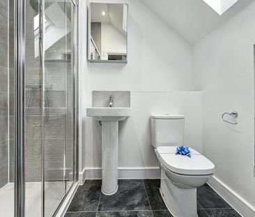 3 bedroom terraced house to rent - Photo 2