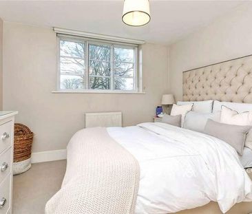 Building, Trenchard Lane, Caversfield, Bicester, OX27 - Photo 3