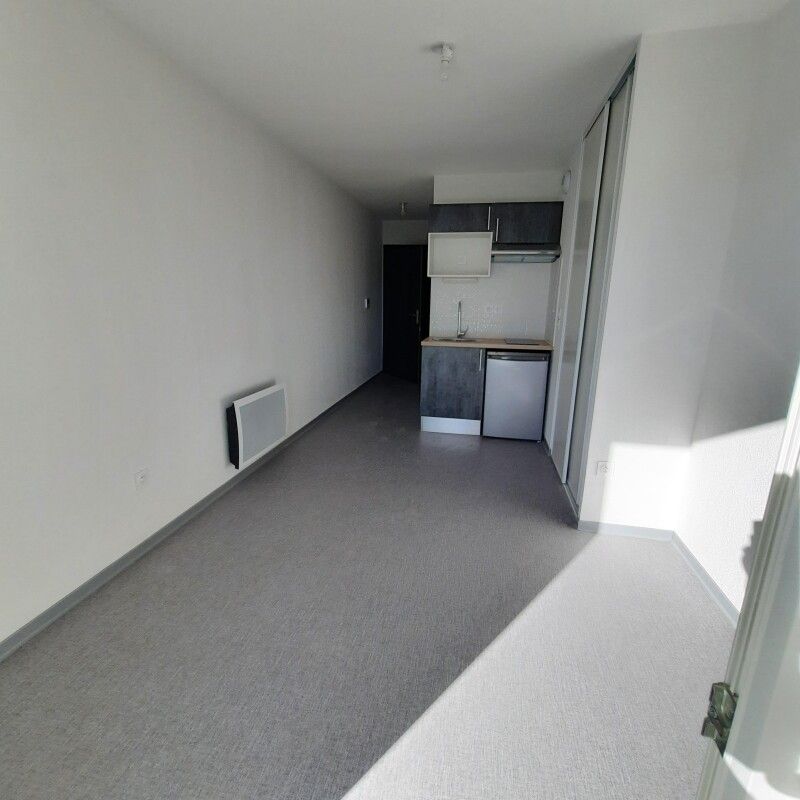 Location Appartement 1 pièce 18m² NIMES 30000 - Photo 1