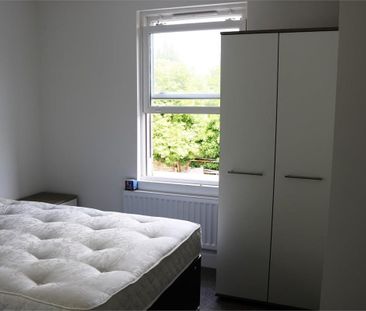 Room 7, 35 Mill Road, Cambridge - Photo 2