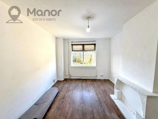 3 bedroom semi-detached house to rent - Photo 1