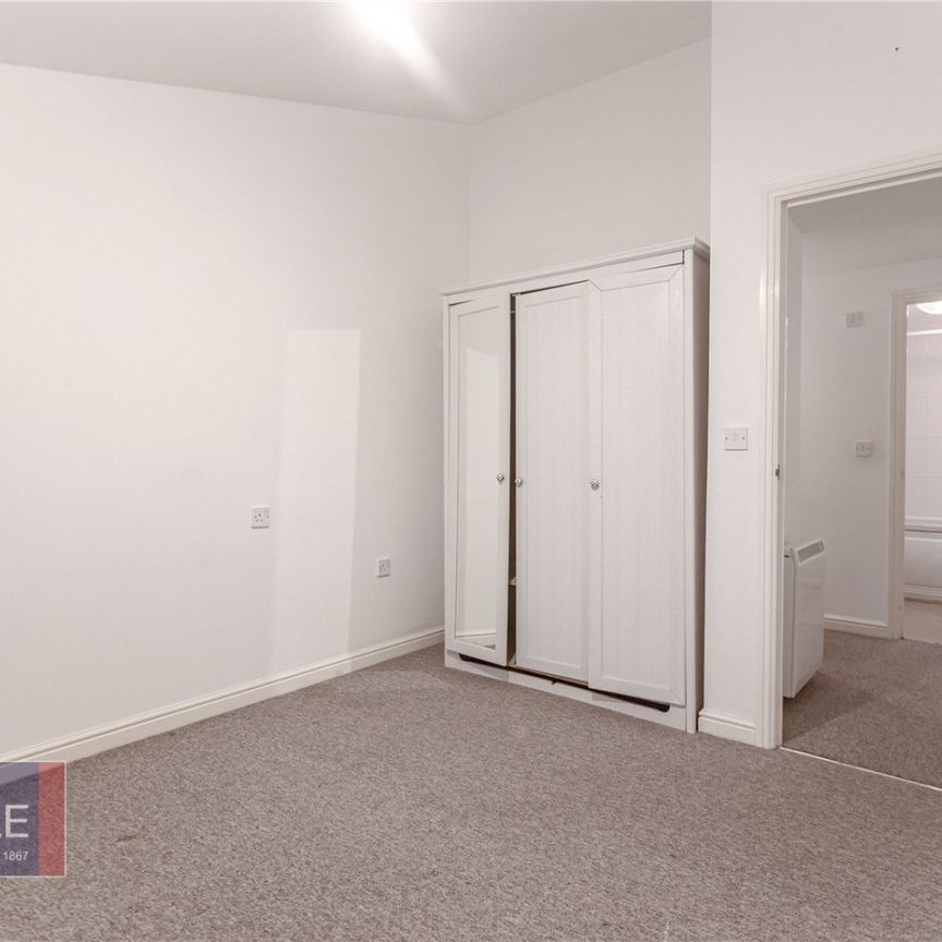 High Point House, - Photo 1