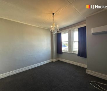 Tidy flat on Atkinson! - Photo 4