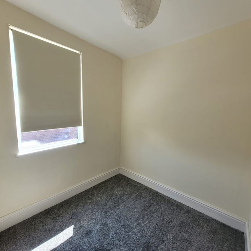 3 Bed Terraced House, Grange Street, M6 - Photo 1