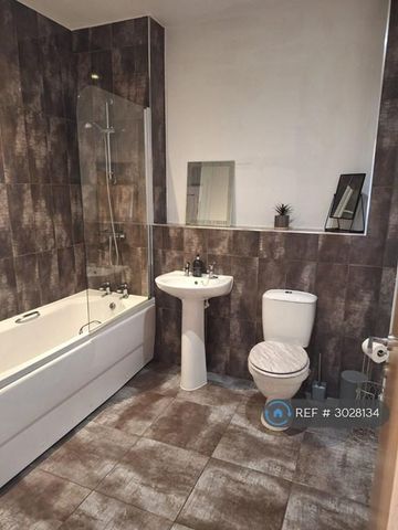 1 bedroom flat to rent - Photo 4