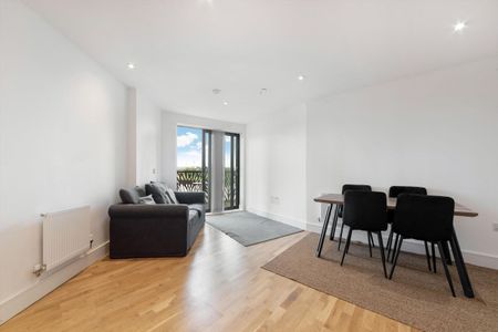 One bedroom apartment to rent in Cityview Point, E14 - Photo 2