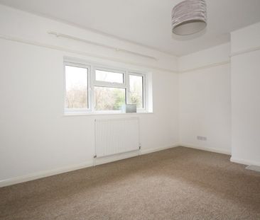 Carthouse Lane, Woking - Photo 4