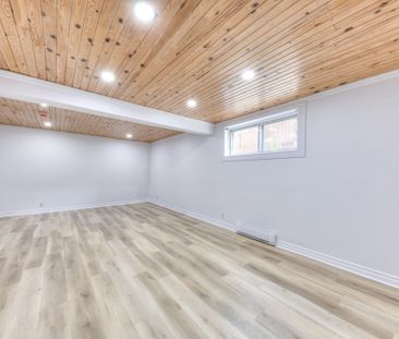 Maison à étages à louer - Laval (Chomedey) (Carrefour Saint-Martin) - Photo 3