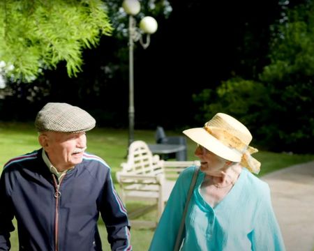 Service-appartement in centrum Brugge, met zicht op prachtige tuin - Photo 5