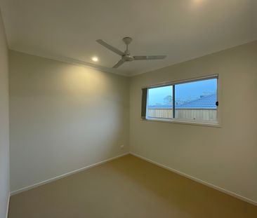 Bright and Beautiful Family Home - Photo 5