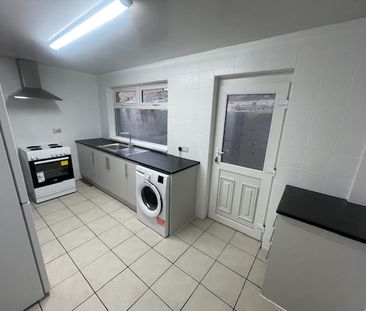 37 Victoria Terrace, Portadown, BT62 1AL - Photo 2