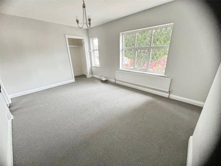 2 bedroom semi-detached house to rent - Photo 4